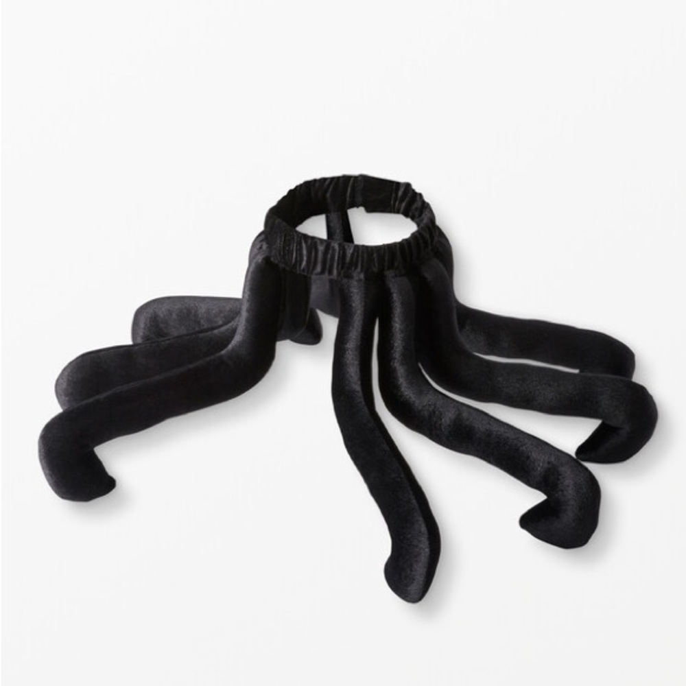 Hanna Andersson kids costume spider legs 
Like new